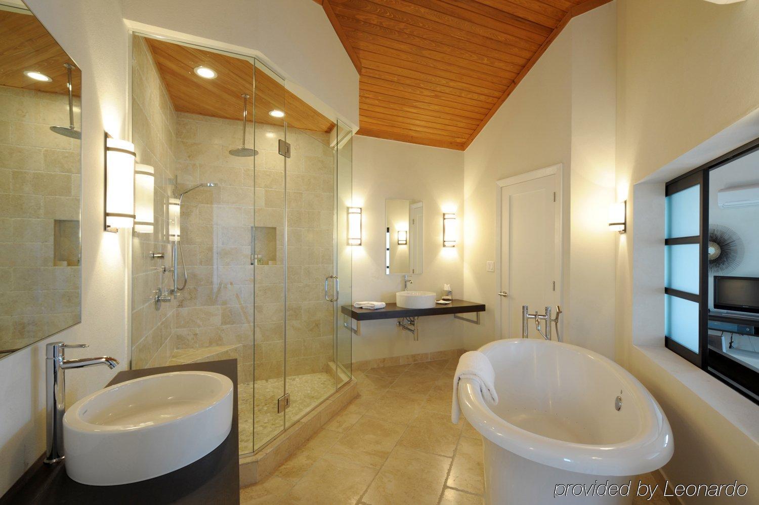 Sky Beach Club Governor's Harbour Interior photo